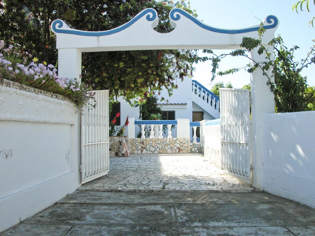 Armacao De Pera Villa Hedwiges Exterior photo